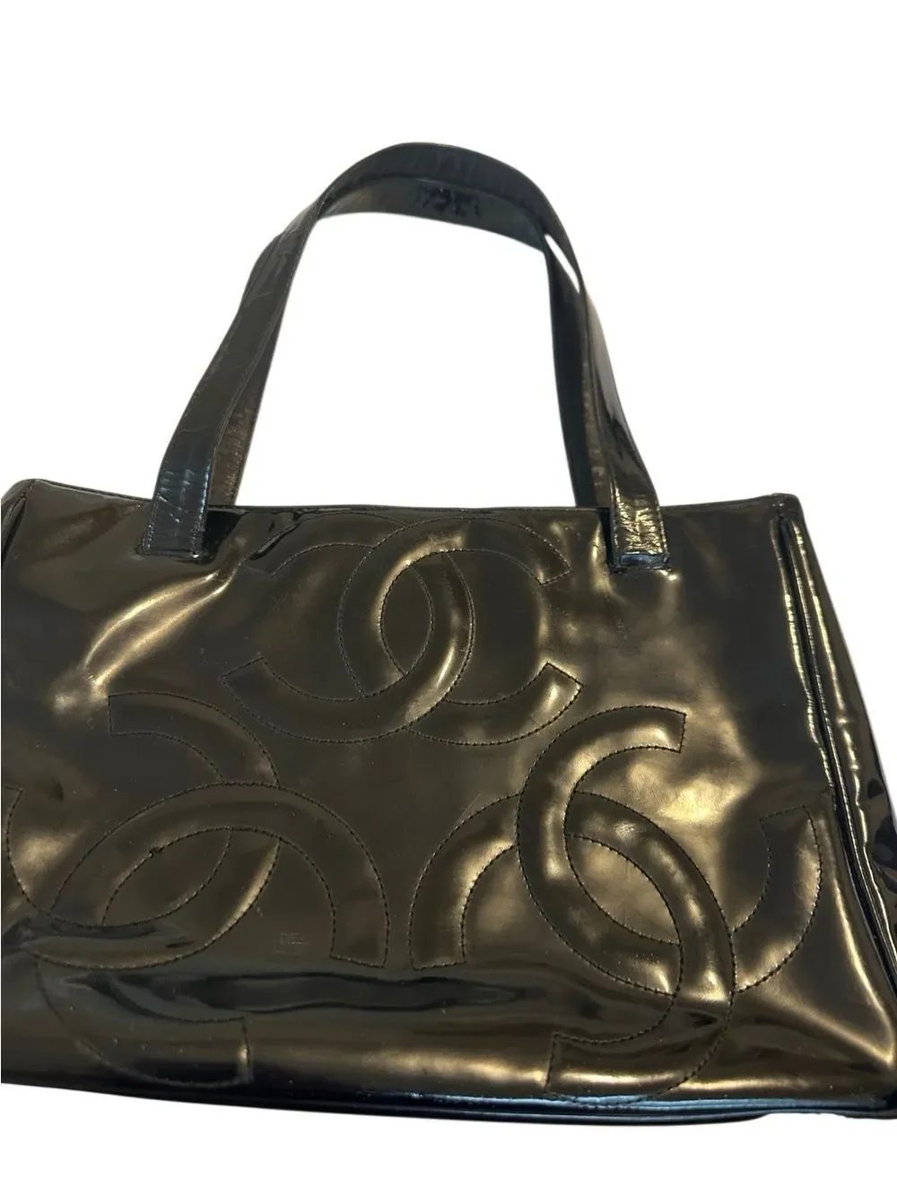 CHANEL classic shoulder